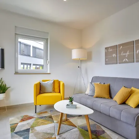 Lori Apartment