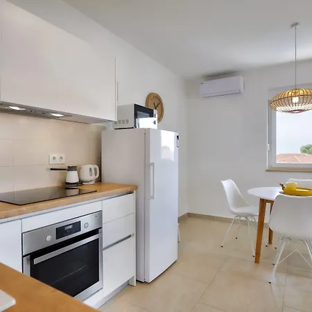 Lori Apartment
