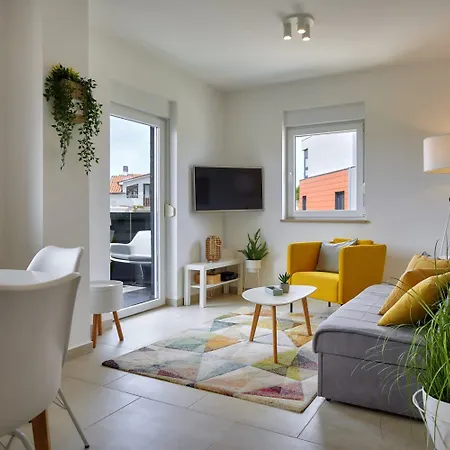 Lori Apartment